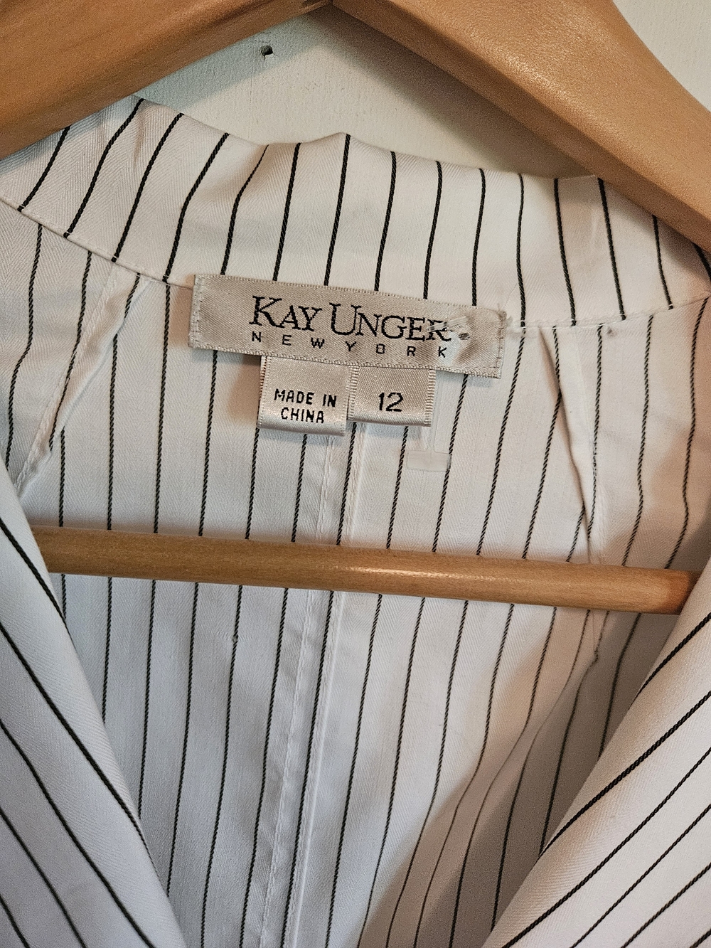 Kay Unger White Blouse with Black Pinstripes - Picture 3 of 6